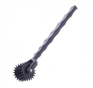 Master Series Spiked 5 Row Pinwheel - Black MS-AE696